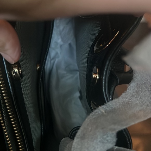 44 Cole Haan bucket bag - Picture 14 of 15